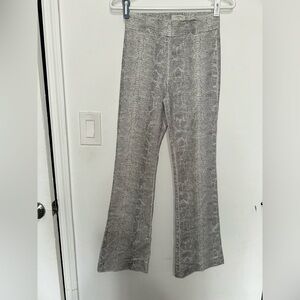Avenue Montaigne Flare pull on pants Sz 00